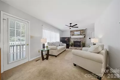 1948 Twin Ponds Drive, Hickory, NC 28602 - Photo 6