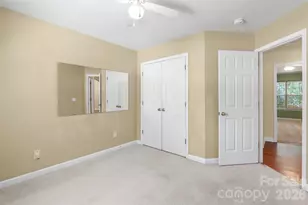 1303 Long Grass Ct, Charlotte, NC 28216 - Photo 18