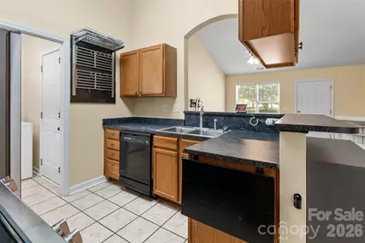 1303 Long Grass Court, Charlotte, NC 28216 - Photo 10