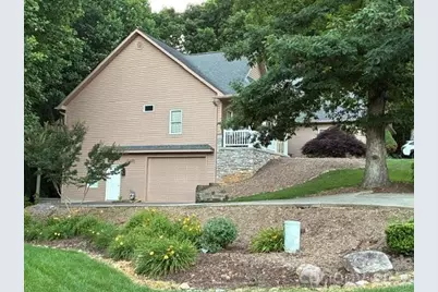 3121 Cove Loop Road, Hendersonville, NC 28739 - Photo 2