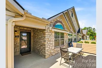 39 Braeburn Way, Flat Rock, NC 28731 - Photo 2