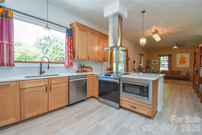 345 W Lowrance Avenue, Mooresville, NC 28115 - Photo 1