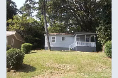 2431 Columbus Circle, Charlotte, NC 28208 - Photo 1