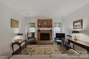 7626 Winterset Dr, Charlotte, NC 28270 - Photo 4