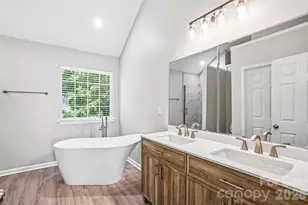 5012 Eagle Creek Dr, Charlotte, NC 28269 - Photo 22