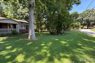 110 1st St Pl SE, Conover, NC 28613 - Photo 4