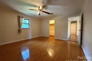 110 1st St Pl SE, Conover, NC 28613 - Photo 32