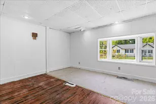 193 Duckworth Ave, Brevard, NC 28712 - Photo 8