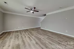 5505 Lee Marie Ln, Charlotte, NC 28269 - Photo 2