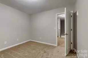 5505 Lee Marie Ln, Charlotte, NC 28269 - Photo 12