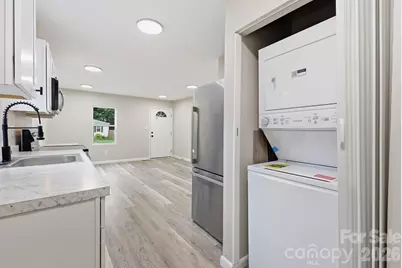 1829 Taylor Avenue, Charlotte, NC 28216 - Photo 4
