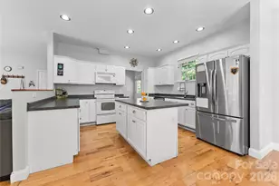 341 Pearson Dr, Asheville, NC 28801 - Photo 6