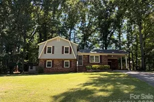 4617 Oakwood Cir, Gastonia, NC 28056 - Photo 1