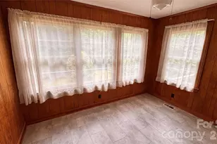 690 Brookdale Dr, Statesville, NC 28677 - Photo 8