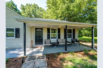 1620 Blueberry Street, Mount Pleasant, NC 28124 - Photo 2