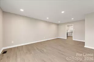 4700 Walden Ct, Charlotte, NC 28210 - Photo 8