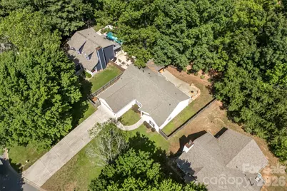 8011 Maxwelton Drive, Huntersville, NC 28078 - Photo 26