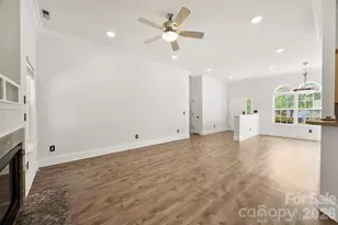 8011 Maxwelton Dr, Huntersville, NC 28078 - Photo 4