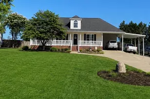 131 Landing Ct, Bessemer City, NC 28016 - Photo 1