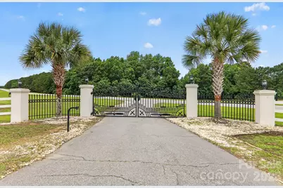 450 Bull Swamp Road, Saint Matthews, SC 29135 - Photo 2
