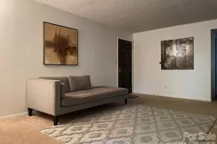 9119 Spyglass Pl, Charlotte, NC 28214 - Photo 10