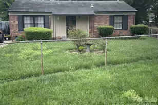 3512 Otwell Ct, Charlotte, NC 28216 - Photo 1