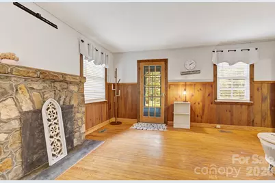 3119 Brevard Road, Hendersonville, NC 28791 - Photo 10
