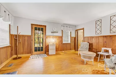 3119 Brevard Road, Hendersonville, NC 28791 - Photo 6
