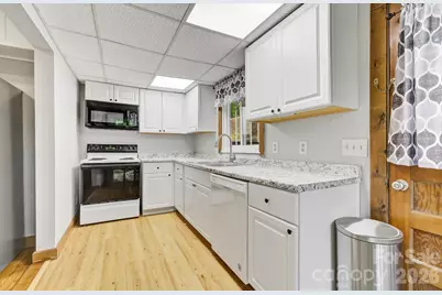 3119 Brevard Road, Hendersonville, NC 28791 - Photo 20