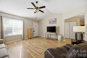 9003 Four Mile Crk Rd, Charlotte, NC 28277 - Photo 6