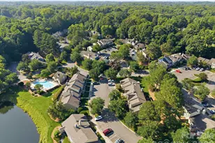 9003 Four Mile Crk Rd, Charlotte, NC 28277 - Photo 24