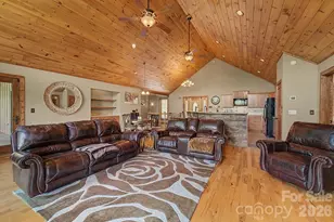 346 Torwood Ln, Whittier, NC 28789 - Photo 10