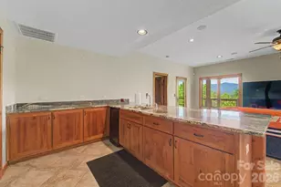346 Torwood Ln, Whittier, NC 28789 - Photo 24
