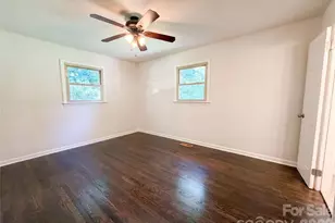 2418 Woodbridge Dr, Gastonia, NC 28056 - Photo 4