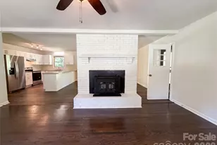 2418 Woodbridge Dr, Gastonia, NC 28056 - Photo 8