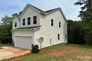 1650 Nicholas Way, Hickory, NC 28602 - Photo 2