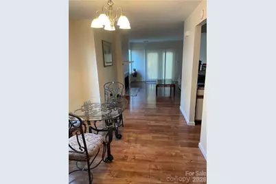 814 Selwyn Oaks Court, Charlotte, NC 28209 - Photo 4