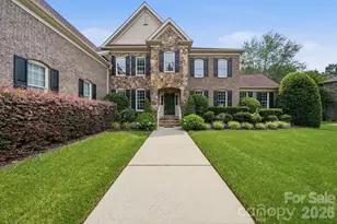 6009 Autumn Blossom Ln, Waxhaw, NC 28173 - Photo 2