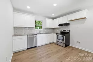 918 Breezewood Dr, Charlotte, NC 28262 - Photo 12