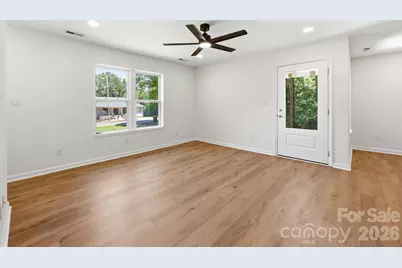 918 Breezewood Drive, Charlotte, NC 28262 - Photo 10