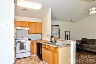 1131 Hannah Rae Ct, Charlotte, NC 28214 - Photo 10