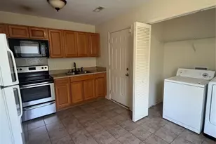 3931 Durham Ln, Charlotte, NC 28269 - Photo 10