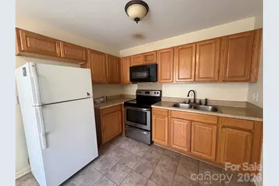 3931 Durham Lane, Charlotte, NC 28269 - Photo 8