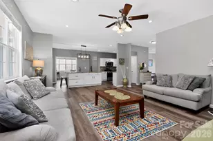 17126 Cambridge Woods Ct, Charlotte, NC 28277 - Photo 14