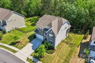 17810 Burnt Hickory Dr, Charlotte, NC 28278 - Photo 48