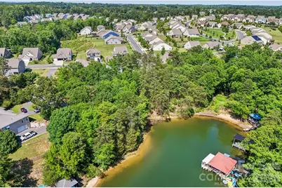 17810 Burnt Hickory Drive, Charlotte, NC 28278 - Photo 2