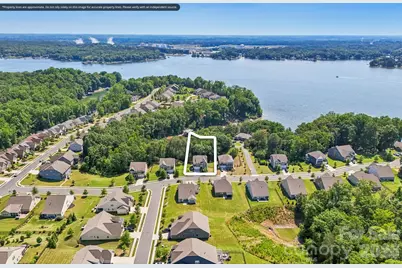 17810 Burnt Hickory Drive, Charlotte, NC 28278 - Photo 42