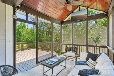 17810 Burnt Hickory Drive, Charlotte, NC 28278 - Photo 16