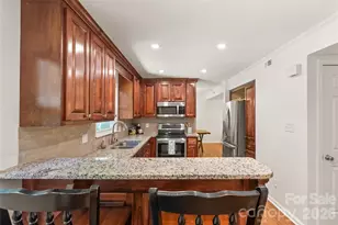 425 Regency Dr, Charlotte, NC 28211 - Photo 14