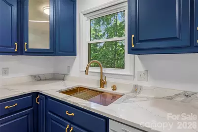 4074 Shane Drive, Morganton, NC 28655 - Photo 10